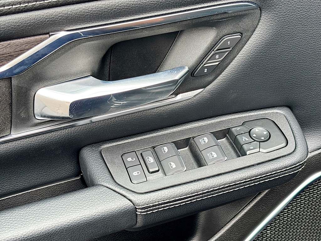 Thumbnail: 2026 RAM 1500 - 27