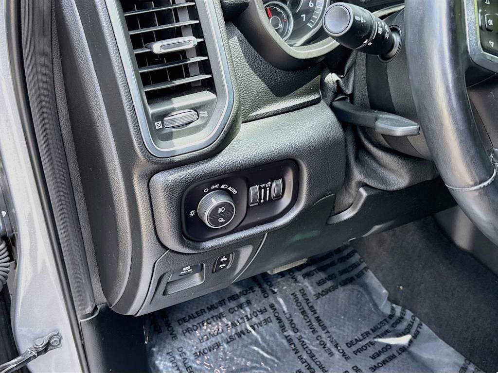 Thumbnail: 2019 RAM 1500 - 21
