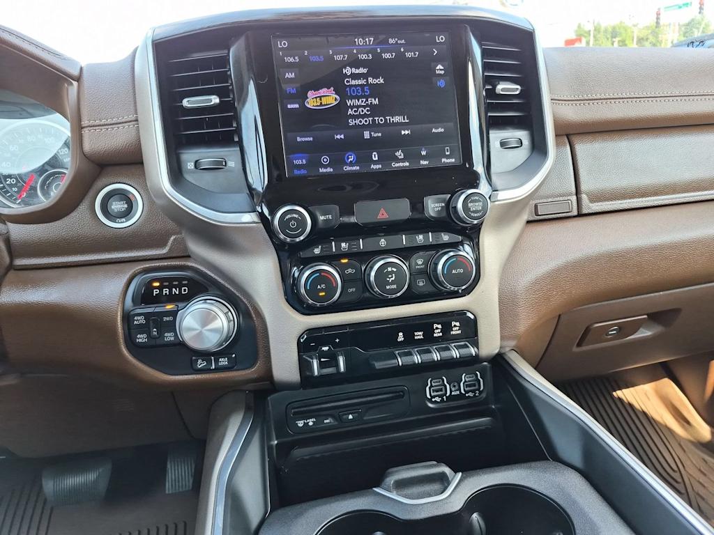 Thumbnail: 2019 RAM 1500 - 32