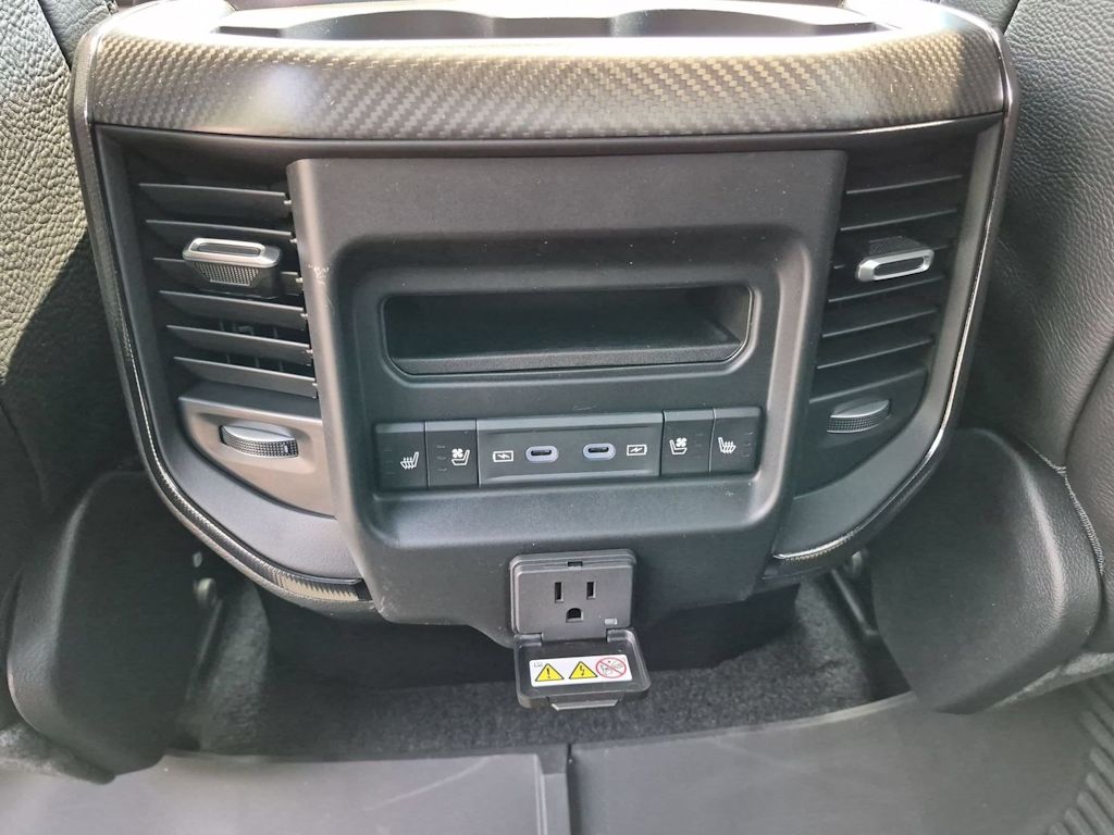 Thumbnail: 2026 RAM 1500 - 39