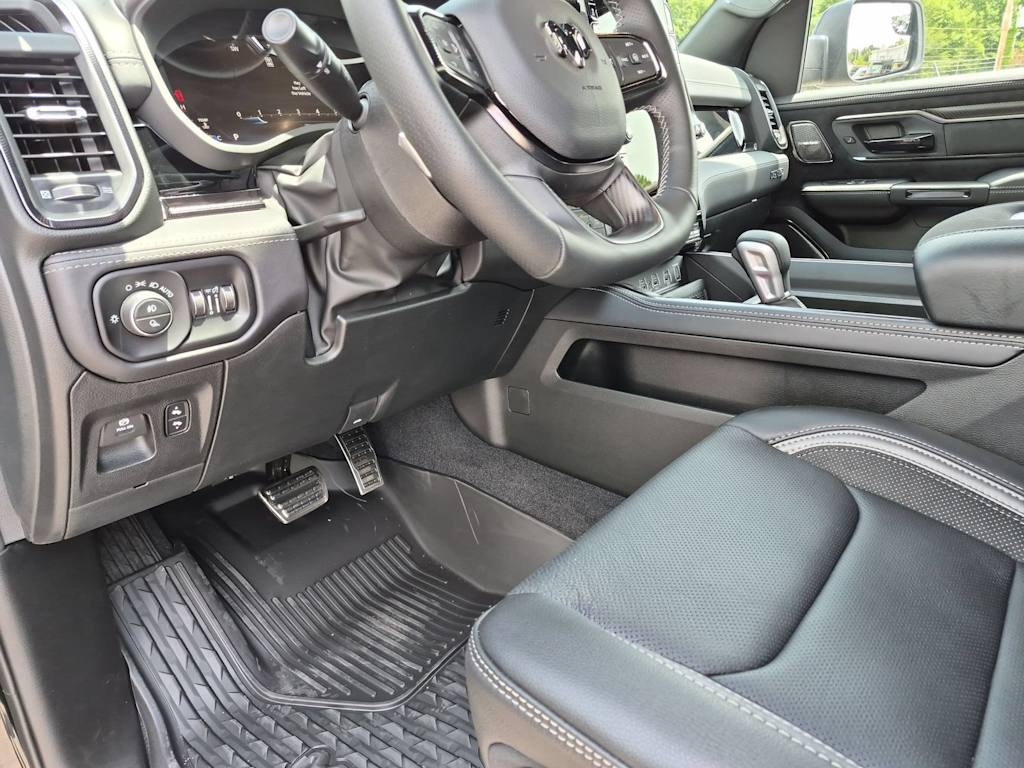 Thumbnail: 2026 RAM 1500 - 2