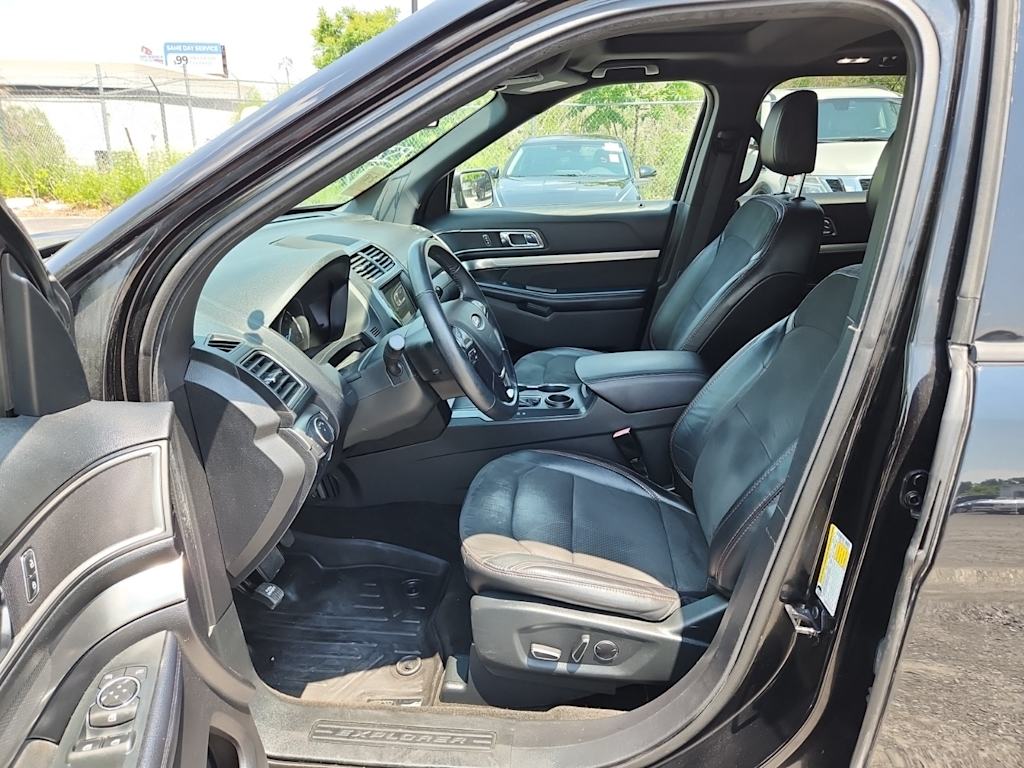 2018 Ford Explorer XLT 9