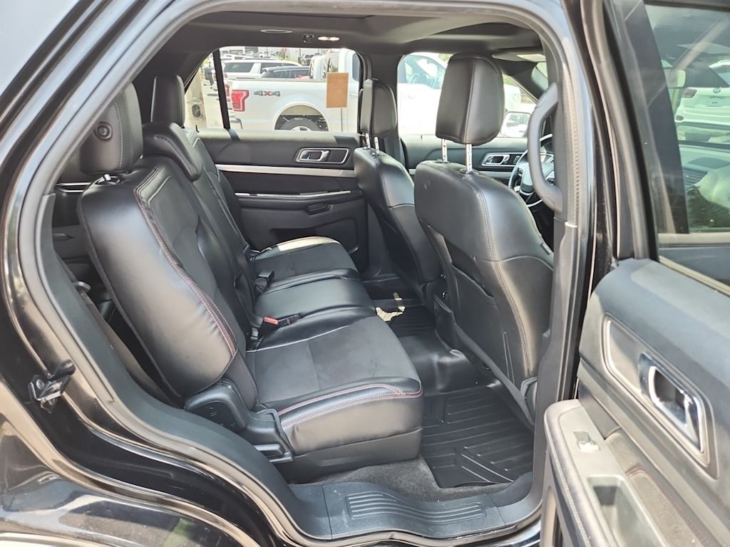 2018 Ford Explorer XLT 23