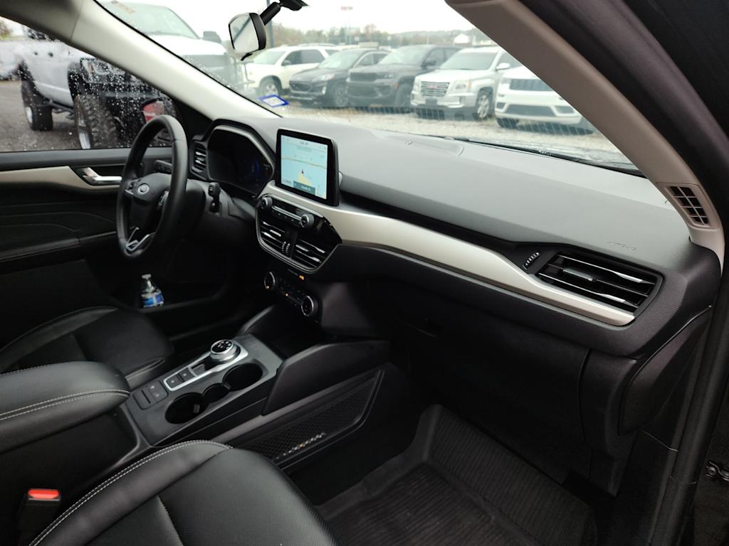 Thumbnail: 2022 Ford Escape - 12