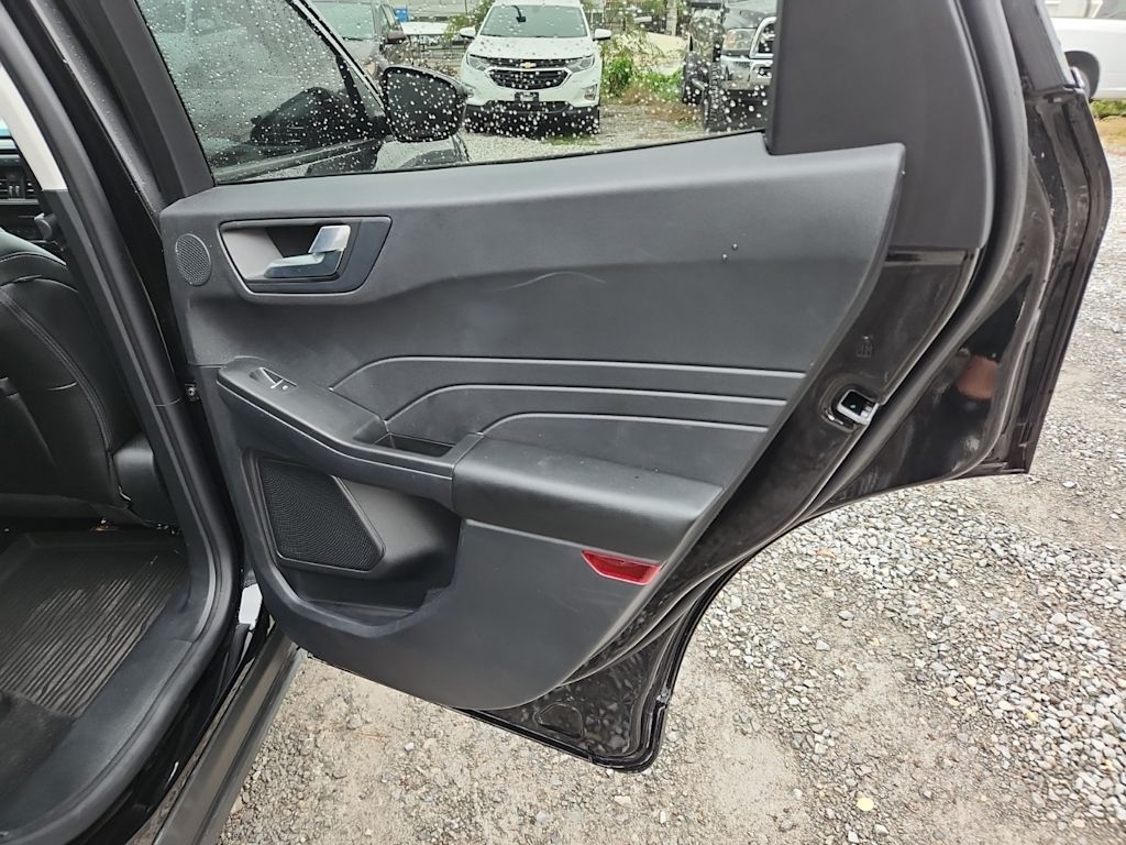 Thumbnail: 2022 Ford Escape - 25