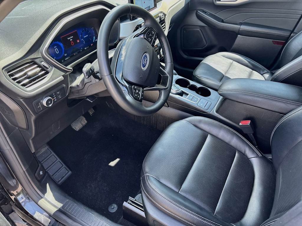 Thumbnail: 2022 Ford Escape - 10