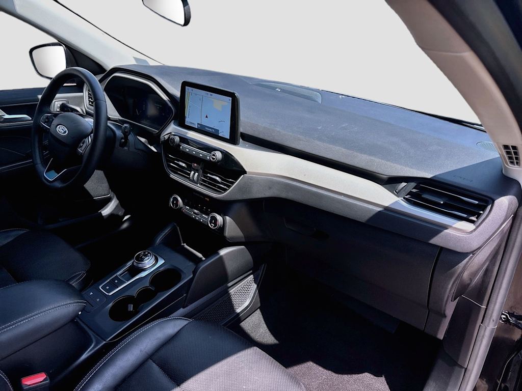 Thumbnail: 2022 Ford Escape - 14