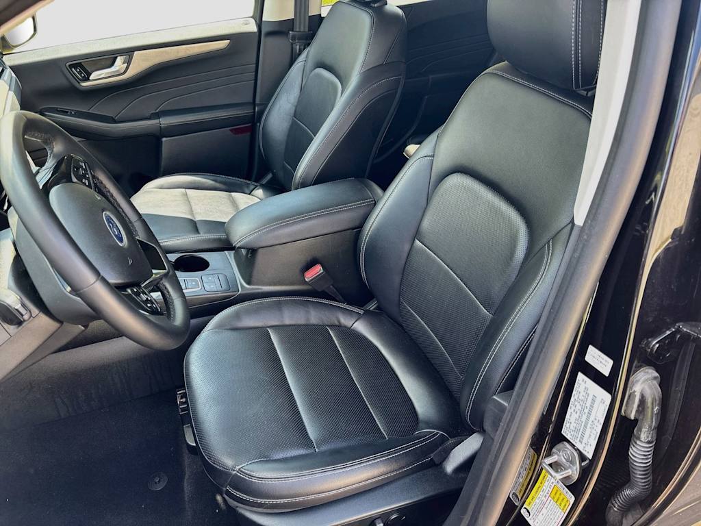 Thumbnail: 2022 Ford Escape - 11