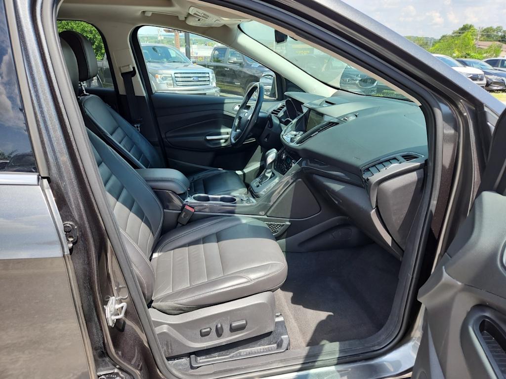 Thumbnail: 2016 Ford Escape - 22