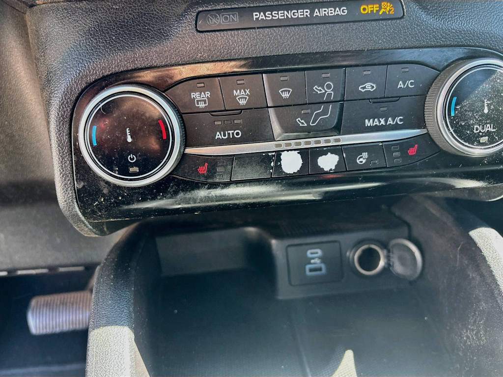 Thumbnail: 2022 Ford Escape - 23