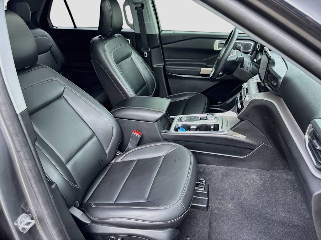 Thumbnail: 2023 Ford Explorer - 33
