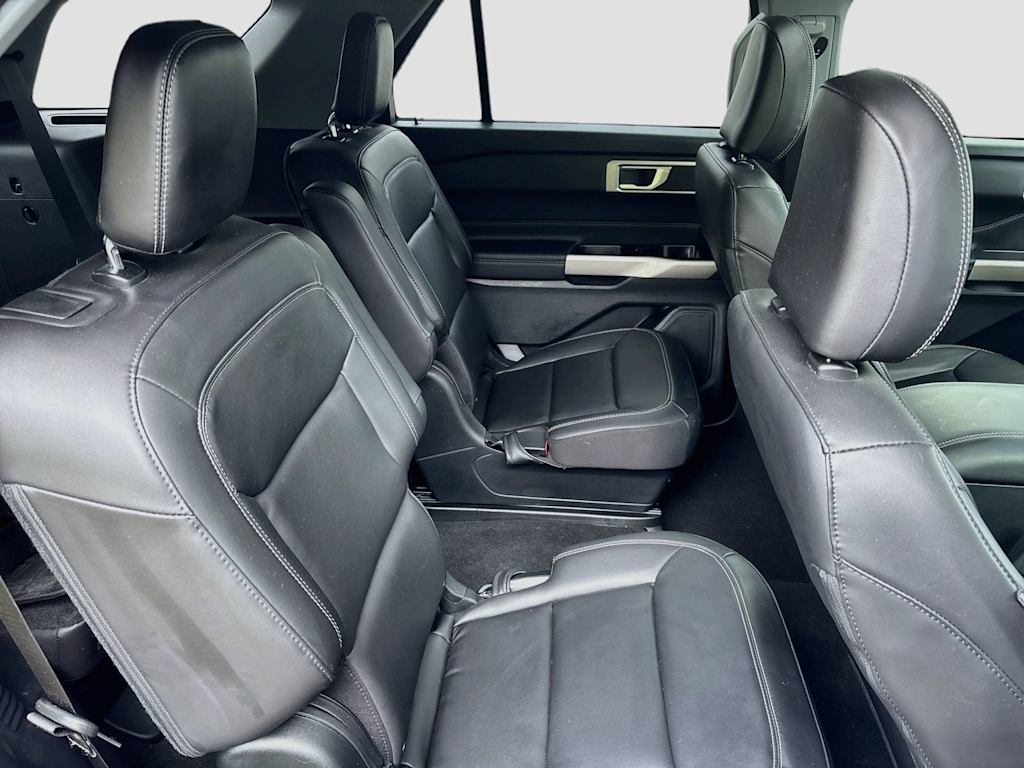 Thumbnail: 2023 Ford Explorer - 32