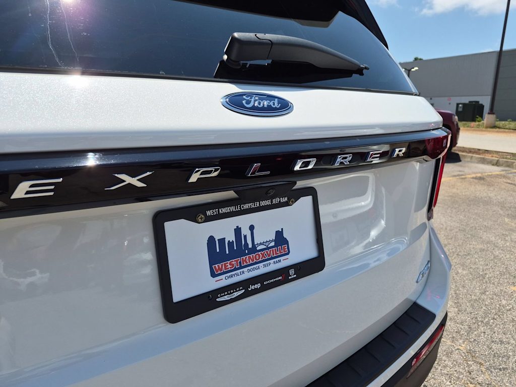 Thumbnail: 2025 Ford Explorer - 7