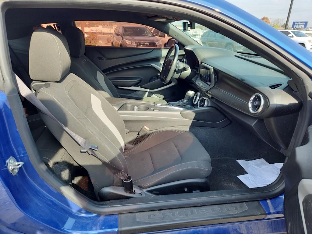 Thumbnail: 2019 Chevrolet Camaro - 24