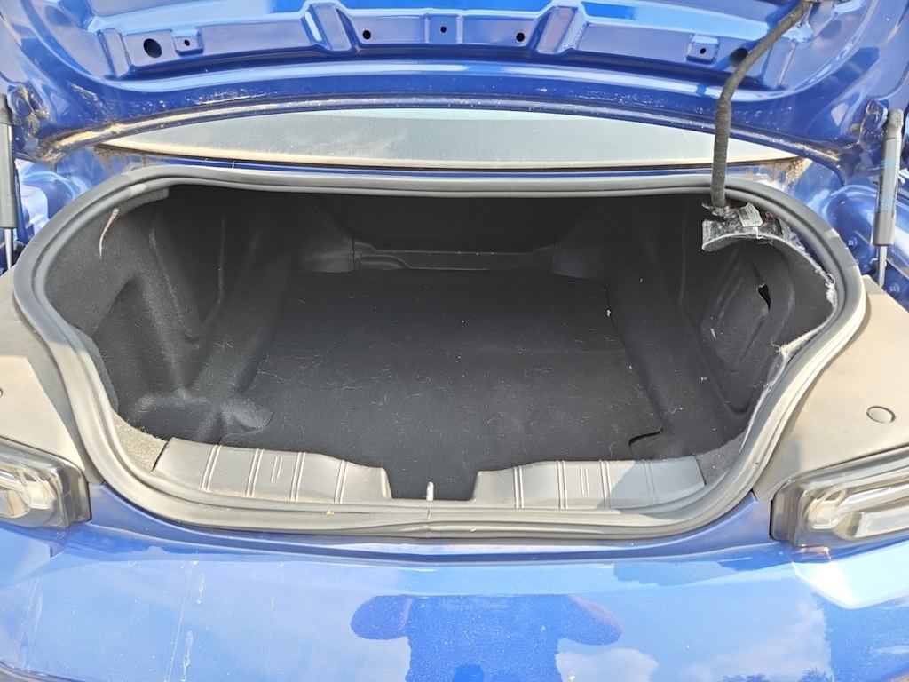 Thumbnail: 2019 Chevrolet Camaro - 14