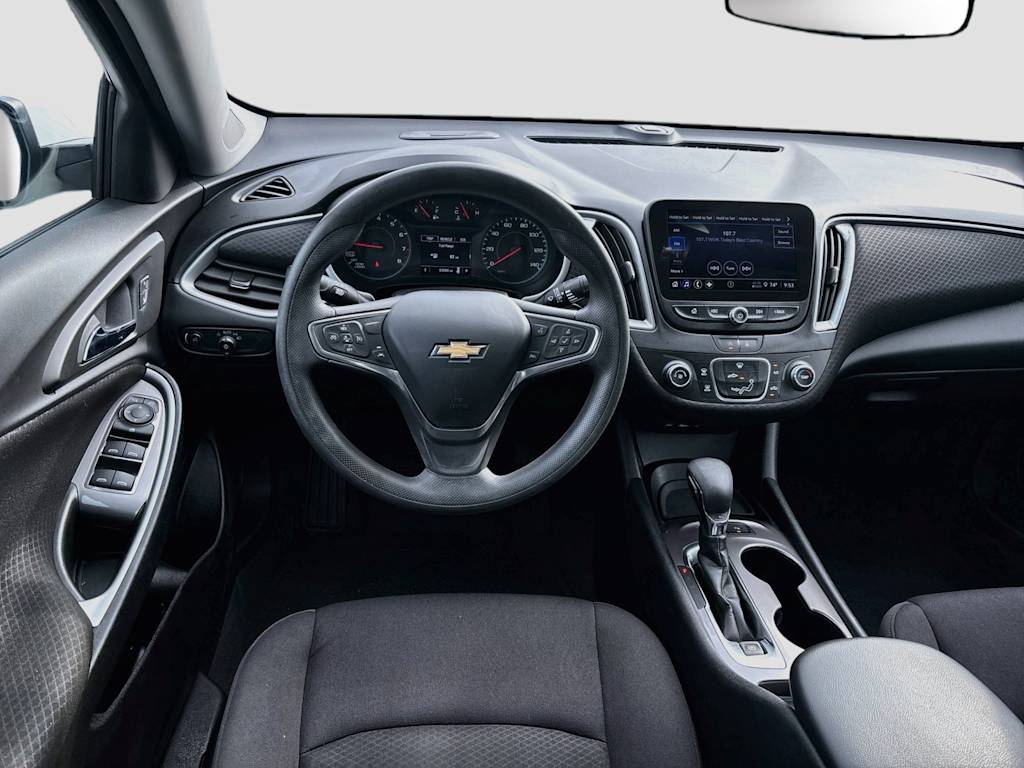 Thumbnail: 2023 Chevrolet Malibu - 13