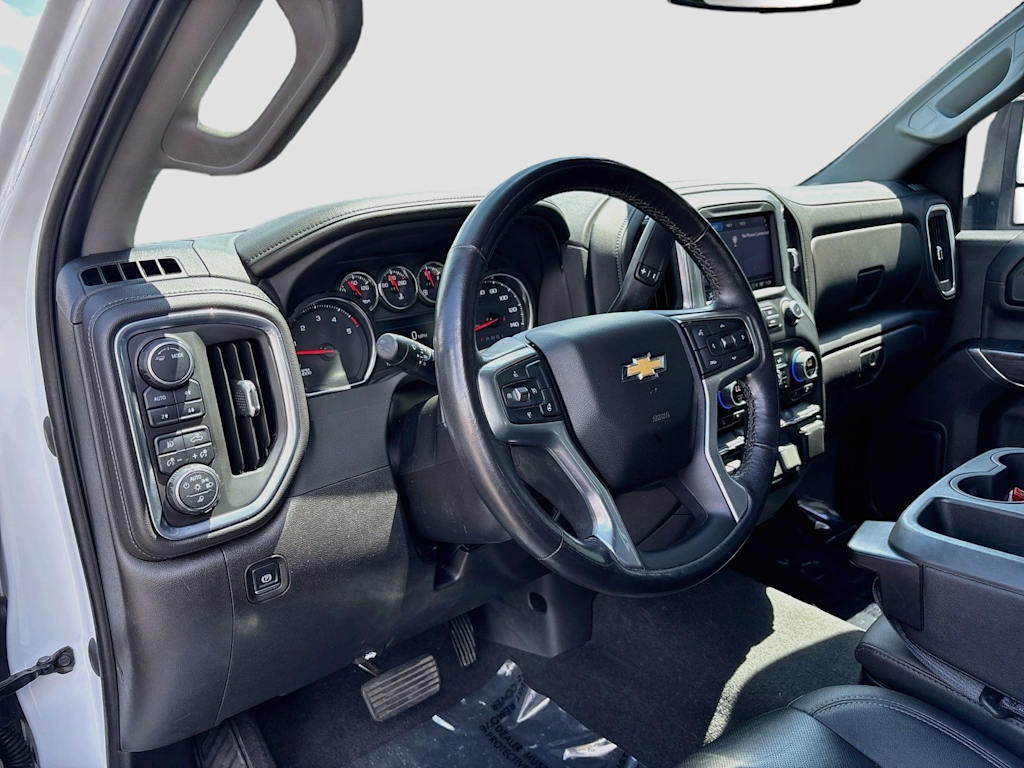 Thumbnail: 2023 Chevrolet Silverado 3500 - 2