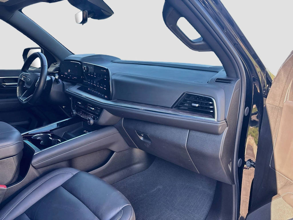 Thumbnail: 2025 Chevrolet Tahoe - 14