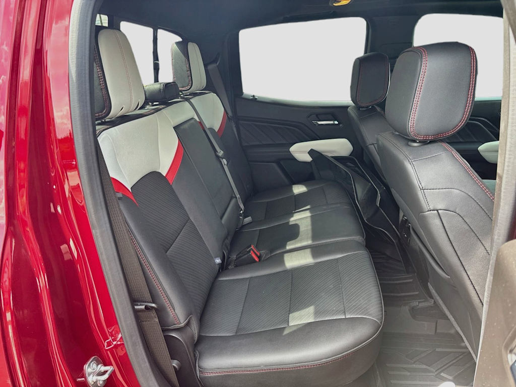 Thumbnail: 2024 GMC Canyon - 31