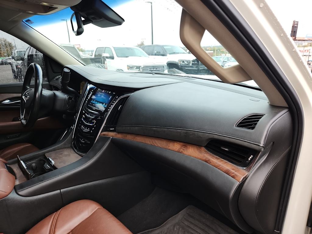 Thumbnail: 2015 Cadillac Escalade - 12