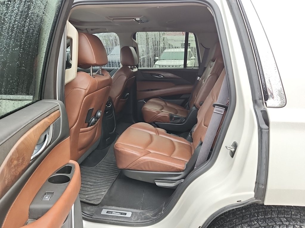 Thumbnail: 2015 Cadillac Escalade - 26