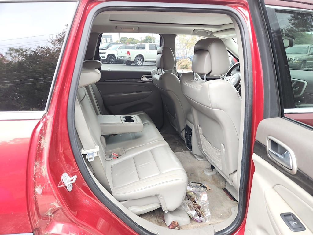 Thumbnail: 2011 Jeep Grand Cherokee - 24