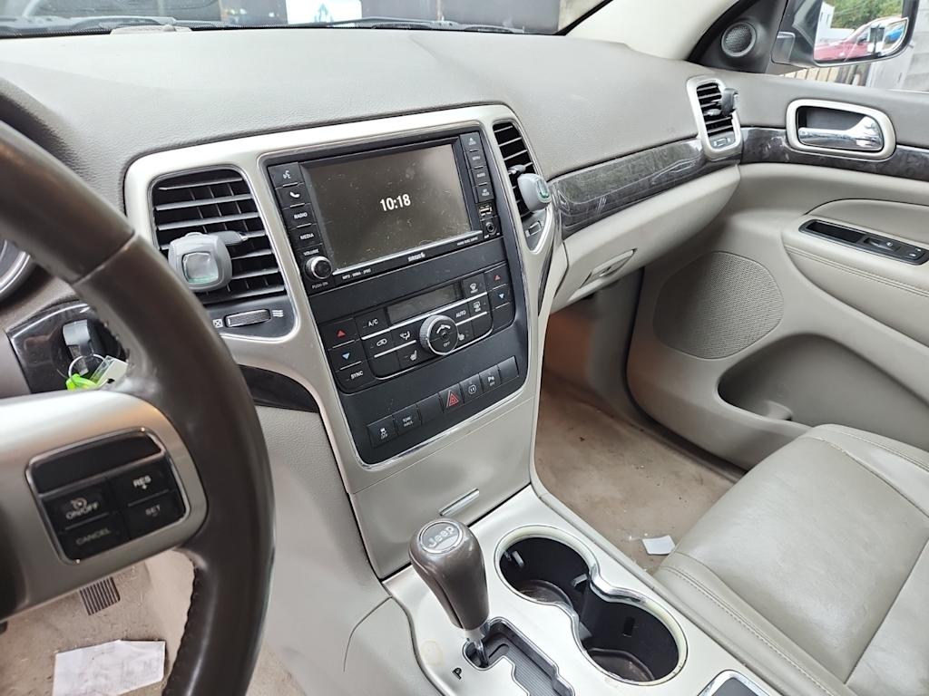 Thumbnail: 2011 Jeep Grand Cherokee - 2