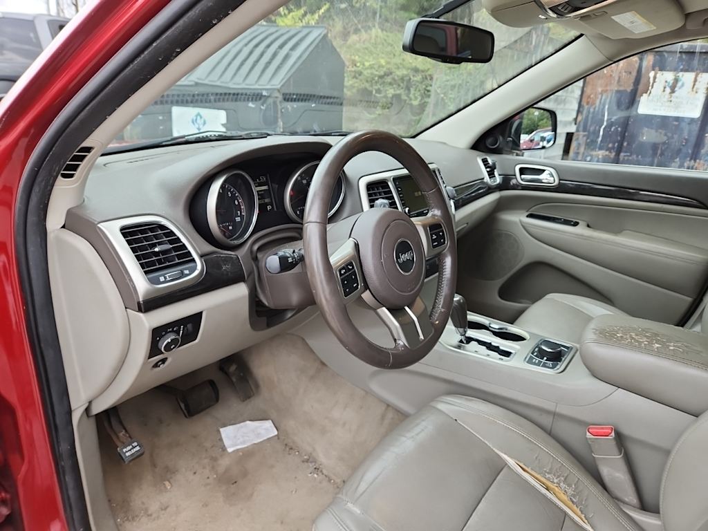 Thumbnail: 2011 Jeep Grand Cherokee - 11