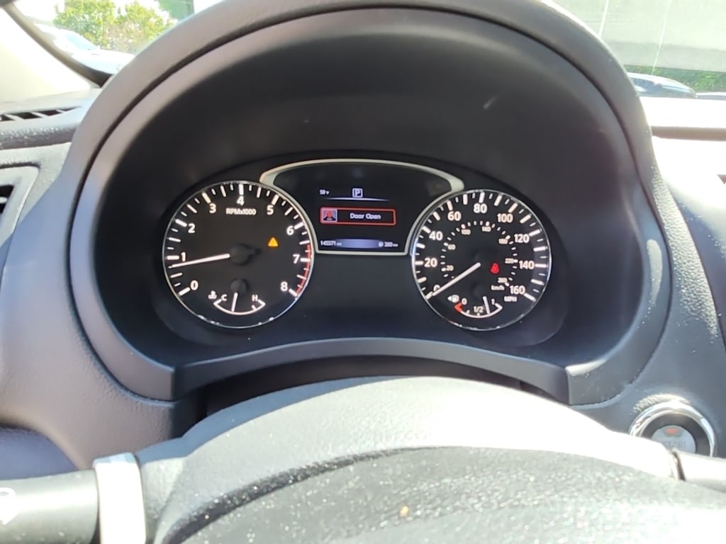 Thumbnail: 2016 Nissan Altima - 13