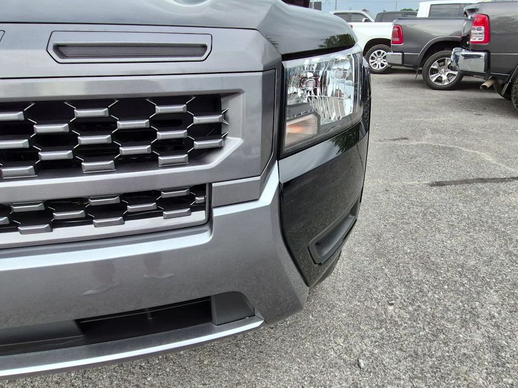 Thumbnail: 2025 Nissan Frontier - 21