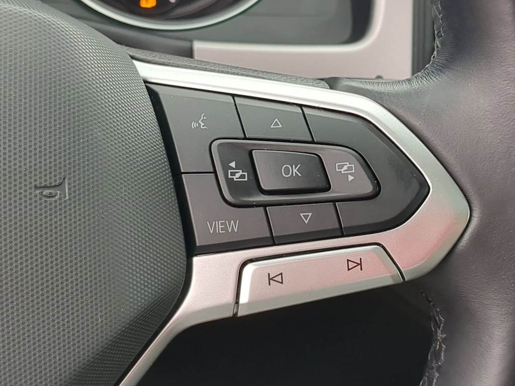 Thumbnail: 2021 Volkswagen Atlas - 33