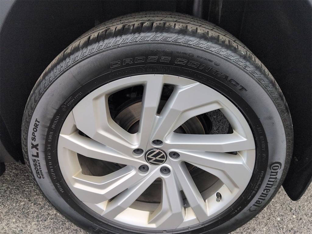 Thumbnail: 2021 Volkswagen Atlas - 8