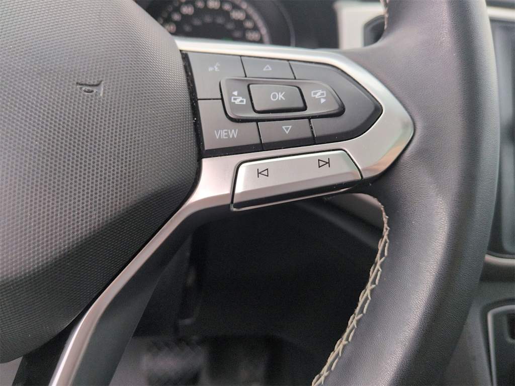 Thumbnail: 2021 Volkswagen Atlas - 26