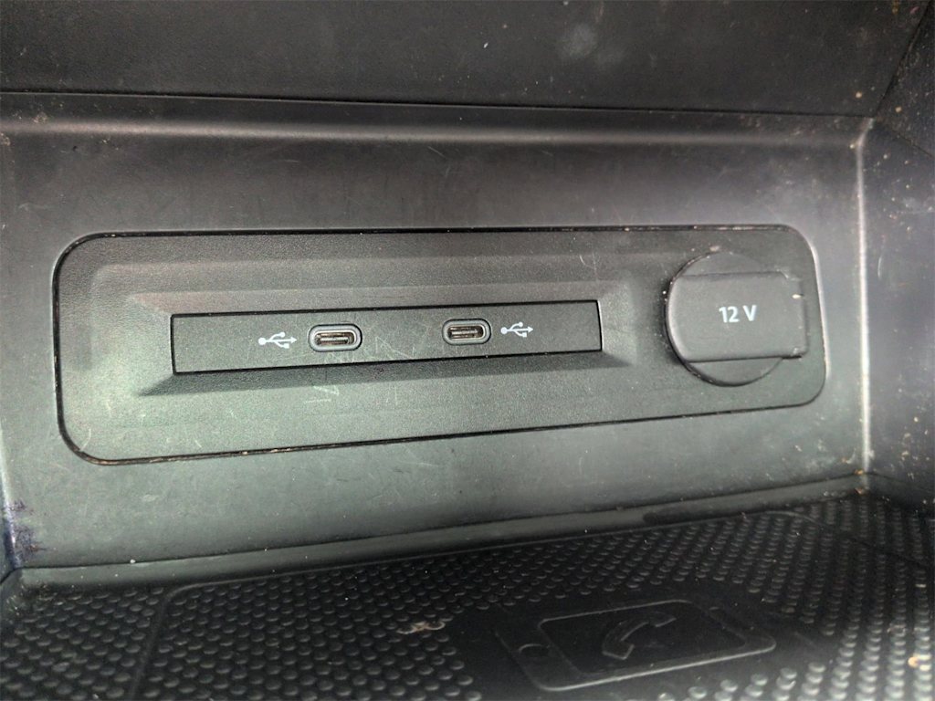 Thumbnail: 2021 Volkswagen Atlas - 31