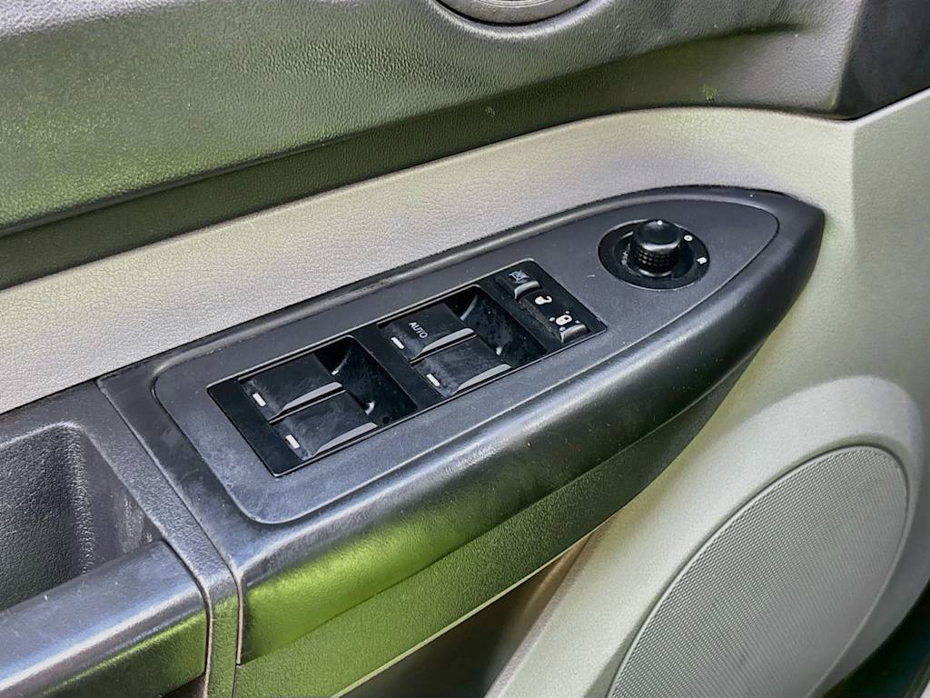 Thumbnail: 2008 Dodge Charger - 25
