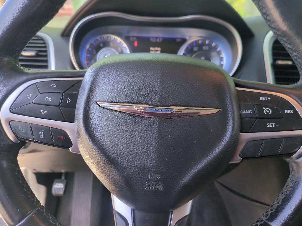 Thumbnail: 2015 Chrysler 300 - 23