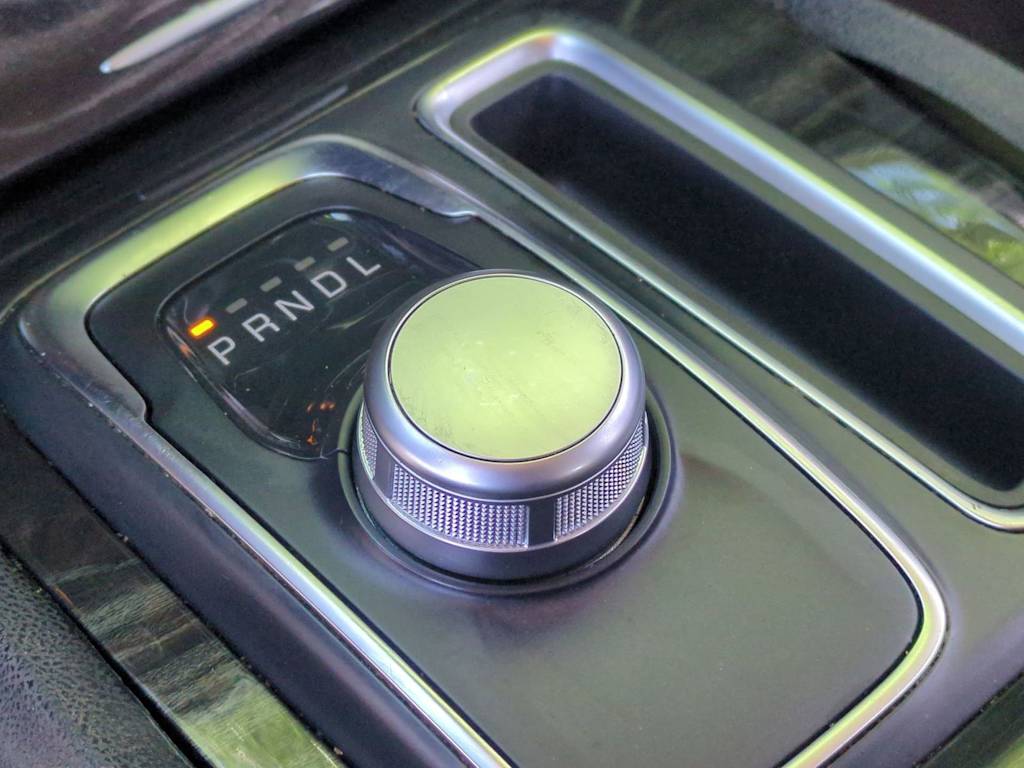 Thumbnail: 2015 Chrysler 300 - 31