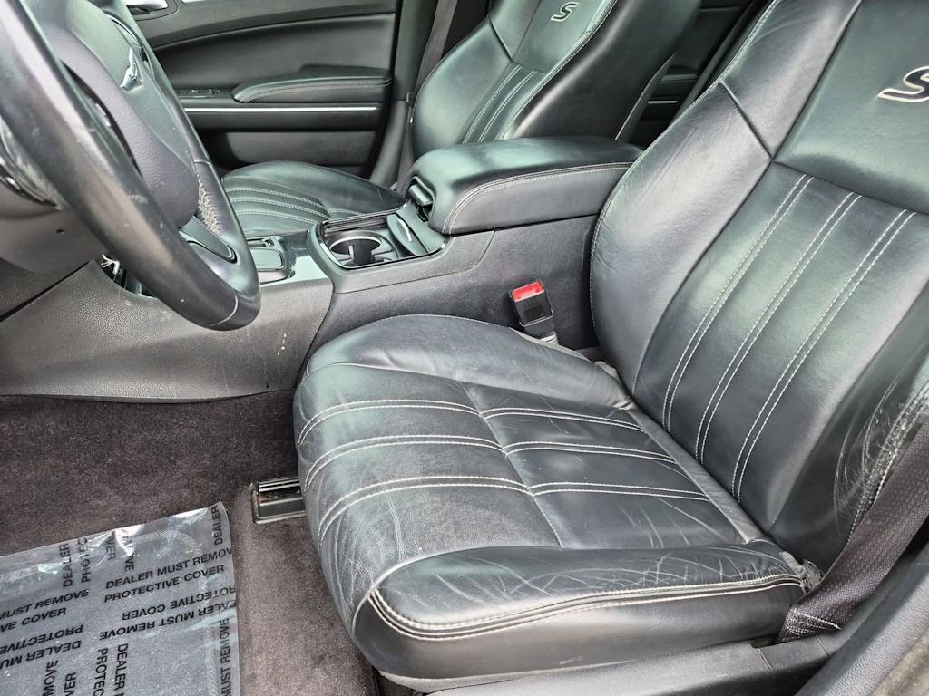 Thumbnail: 2017 Chrysler 300 - 10