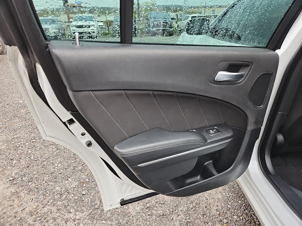 Thumbnail: 2015 Dodge Charger - 27