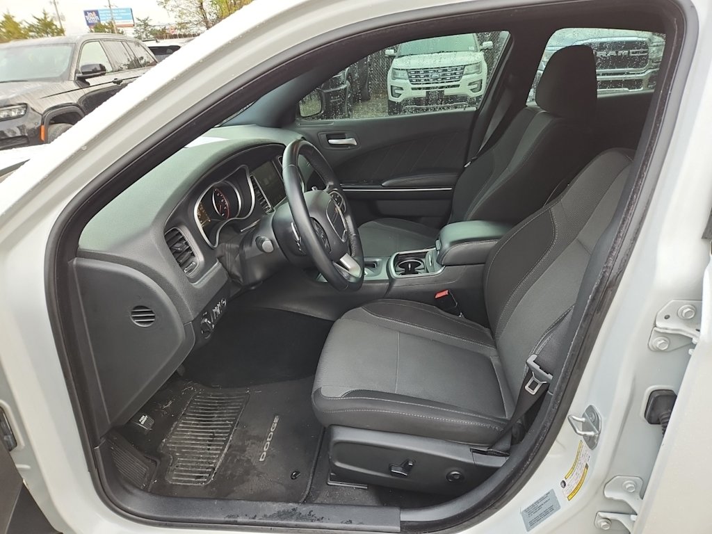 Thumbnail: 2015 Dodge Charger - 19