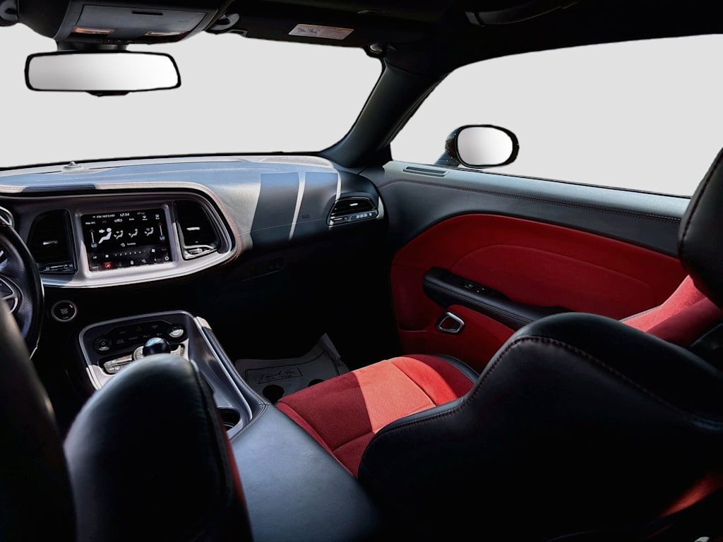 Thumbnail: 2020 Dodge Challenger - 14