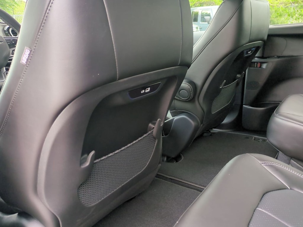 Thumbnail: 2027 Chrysler Pacifica - 12