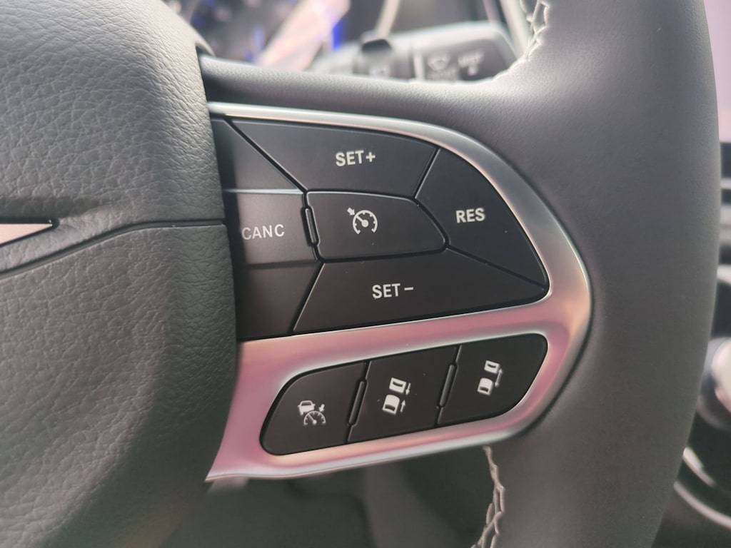 Thumbnail: 2027 Chrysler Pacifica - 29