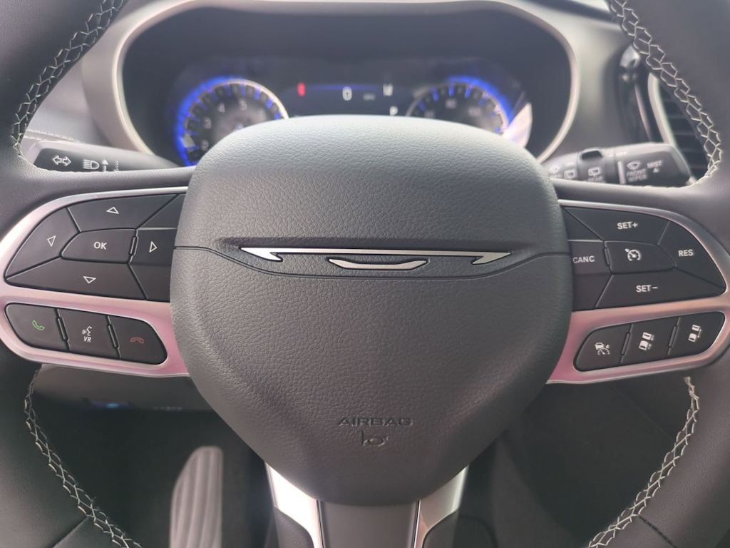 Thumbnail: 2027 Chrysler Pacifica - 27