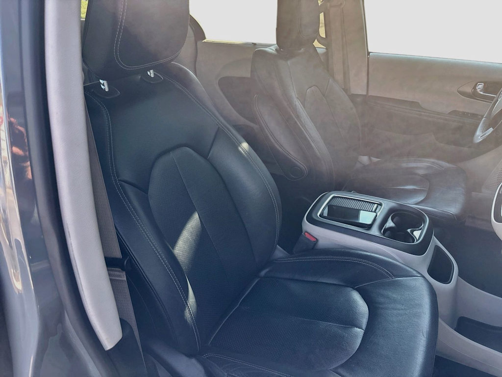 Thumbnail: 2022 Chrysler Pacifica - 31