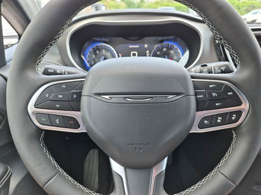 Thumbnail: 2027 Chrysler Pacifica - 26