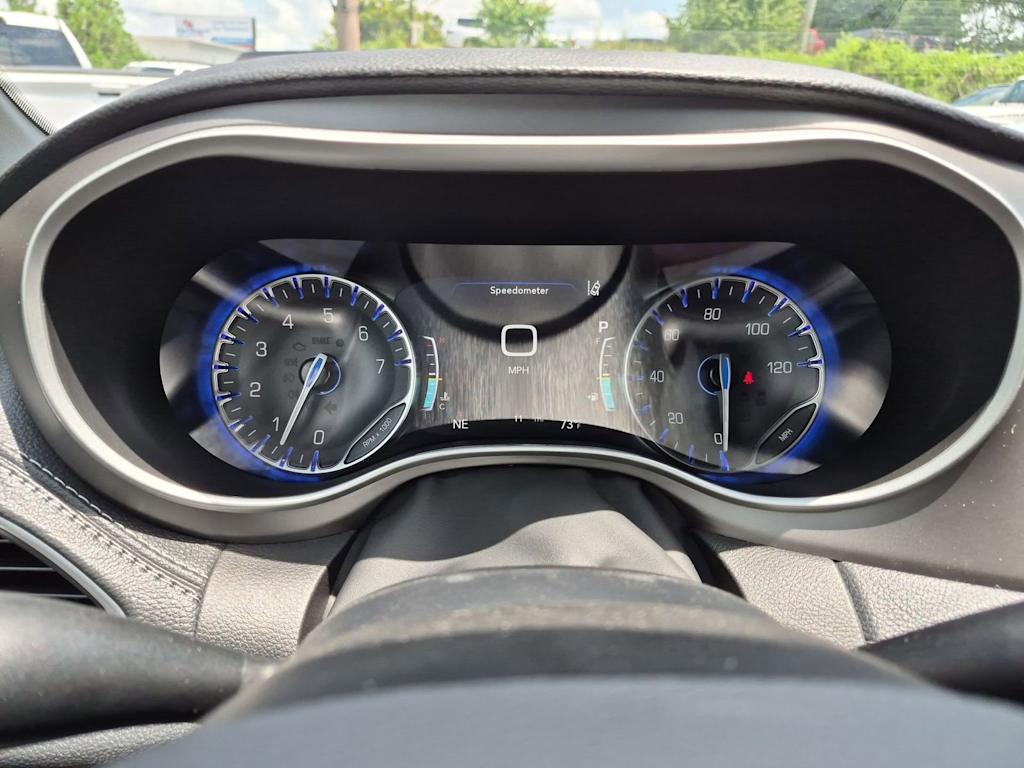 Thumbnail: 2027 Chrysler Pacifica - 33