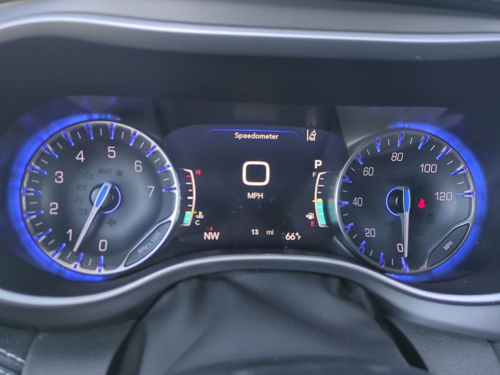 Thumbnail: 2027 Chrysler Pacifica - 14