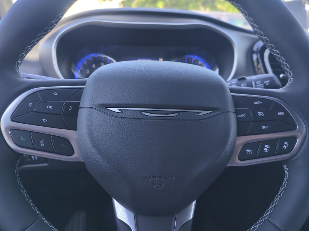 Thumbnail: 2027 Chrysler Pacifica - 25