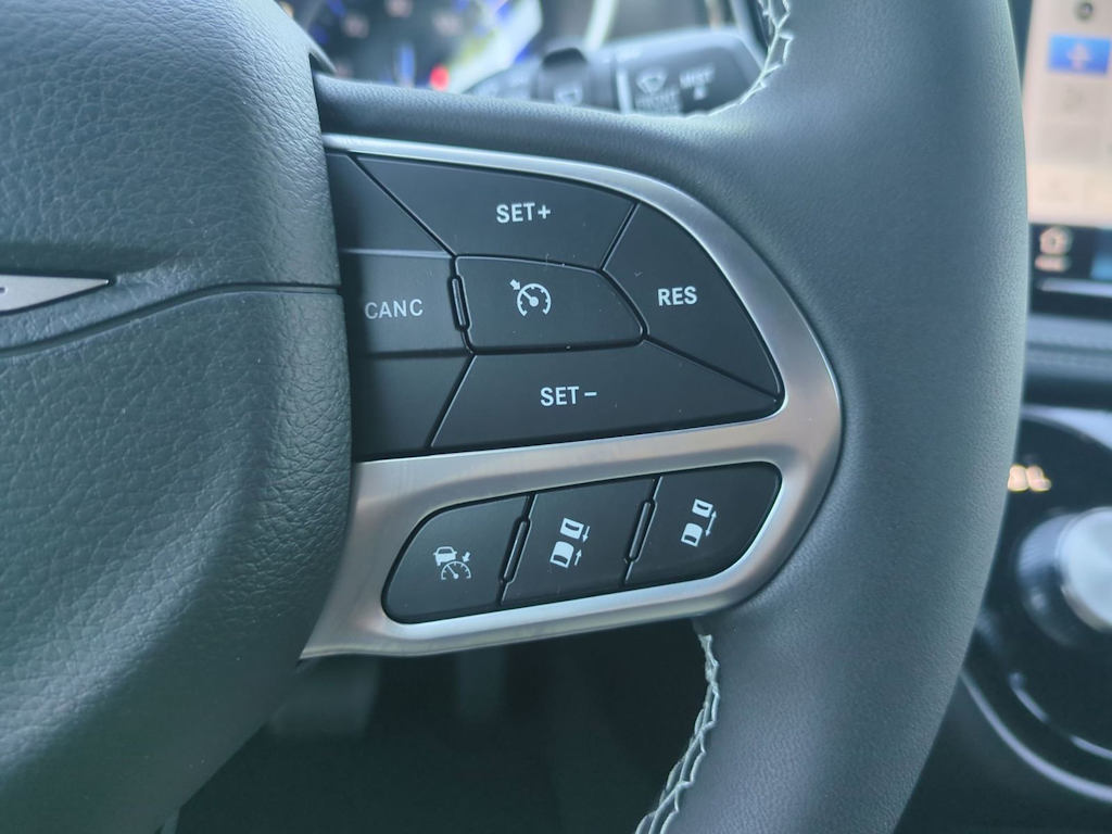Thumbnail: 2027 Chrysler Pacifica - 27